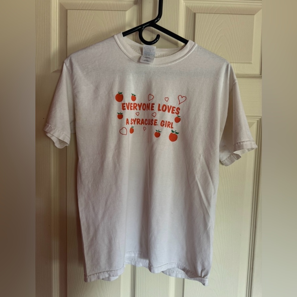 Vintage Y2K Syracuse University “Everyone Loves A Syracuse Girl” size XS 🍊